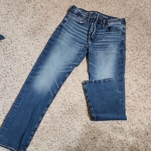 American Eagle Outfitters Men's Light Blue Straight Jeans